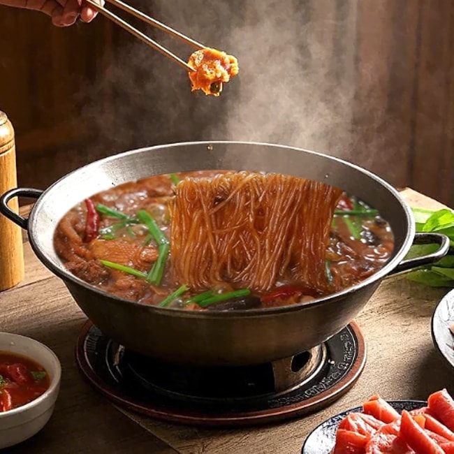 888 Суп с лапшой, говядиной и грибами